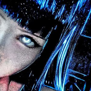 美女全身赤裸被塞汗强奸
